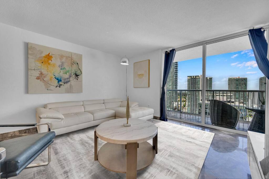 Iconic High Floor 3 Bedrooms In The Heart Of Miami Exteriér fotografie